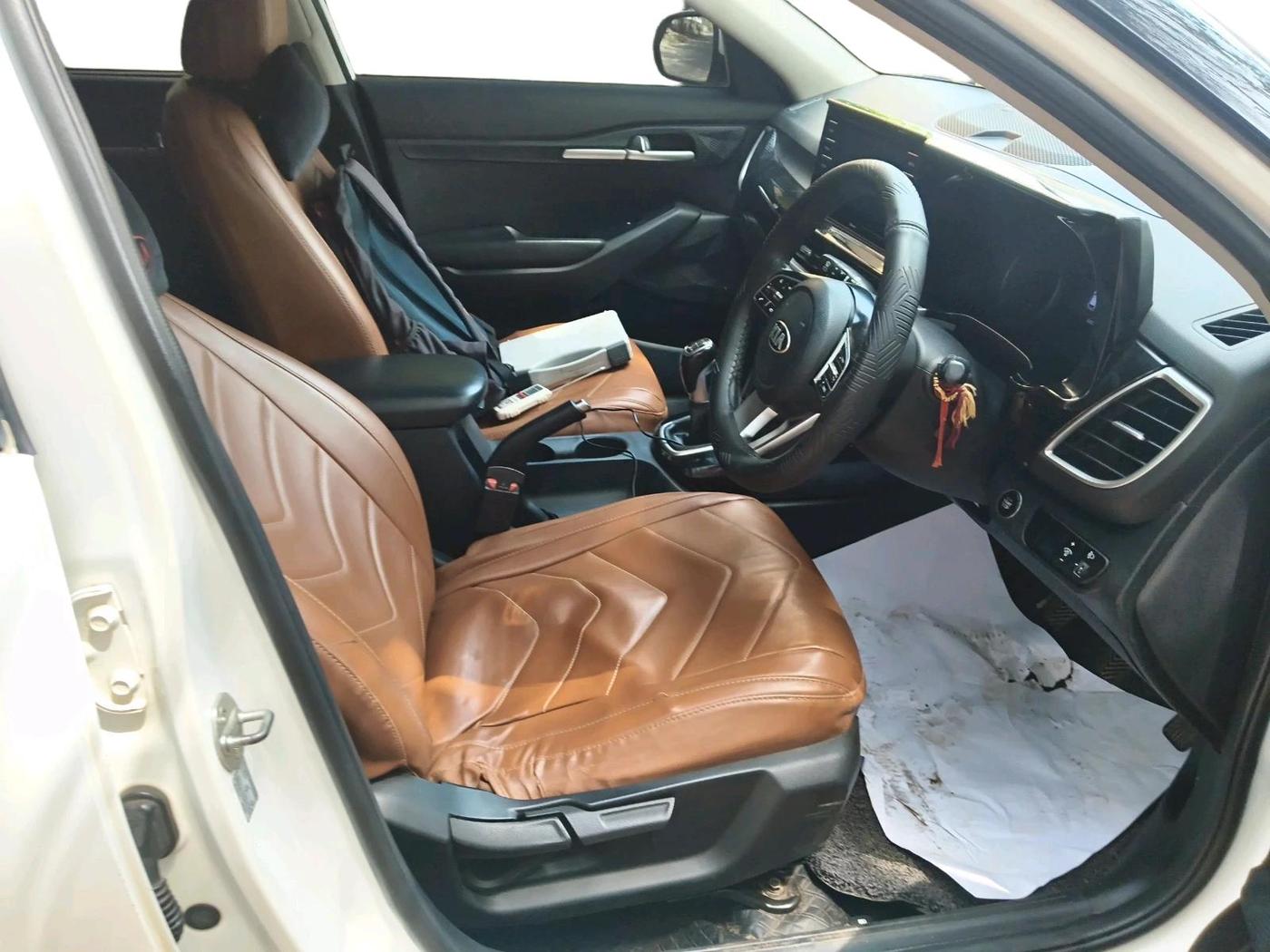 2020 KIA SELTOS HTK PLUS 1.5 DIESEL, Diesel, Manual, 1,34,088 km, interior