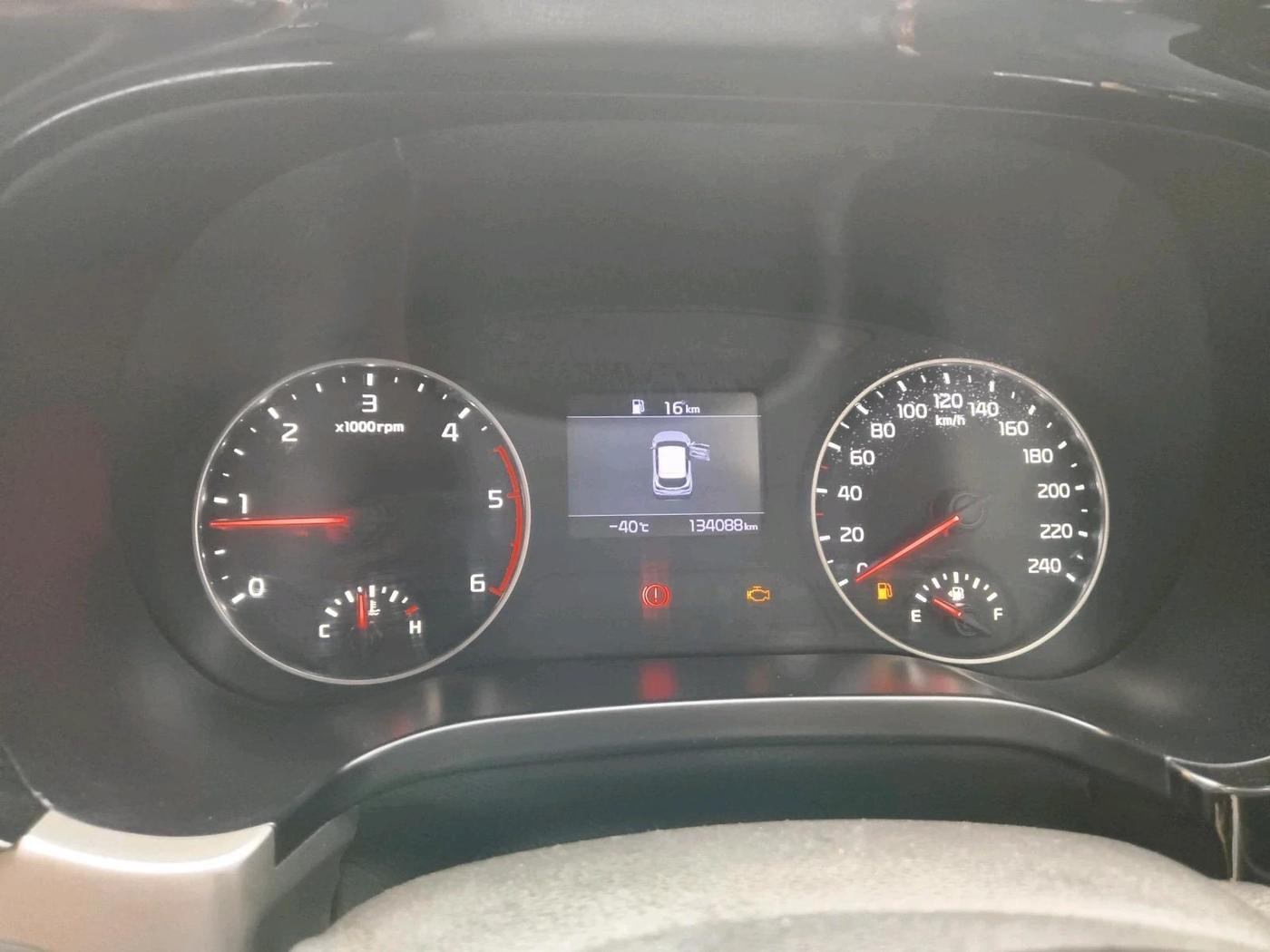 2020 KIA SELTOS HTK PLUS 1.5 DIESEL, Diesel, Manual, 1,34,088 km, interior