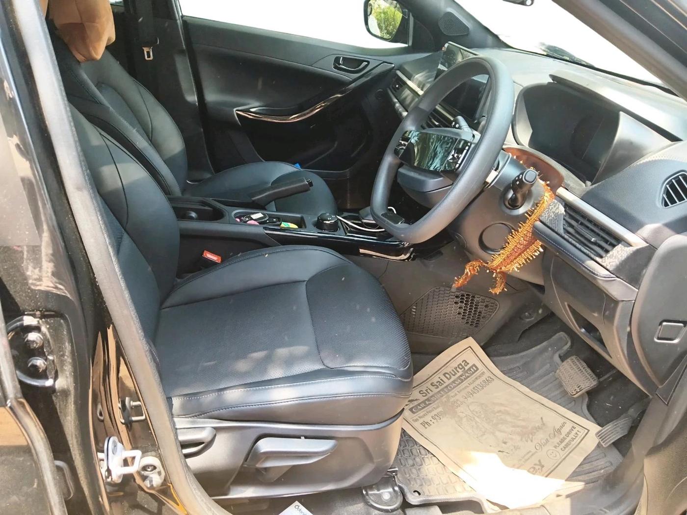 2024 Tata NEXON Creative Plus 1.2 Revotron 6AMT Dark Edition, Petrol, Manual, 10,261 km, interior