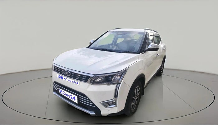 2022 Mahindra XUV300 W8 (O) 1.5 DIESEL AMT, Diesel, Automatic, 54,779 km, exterior
