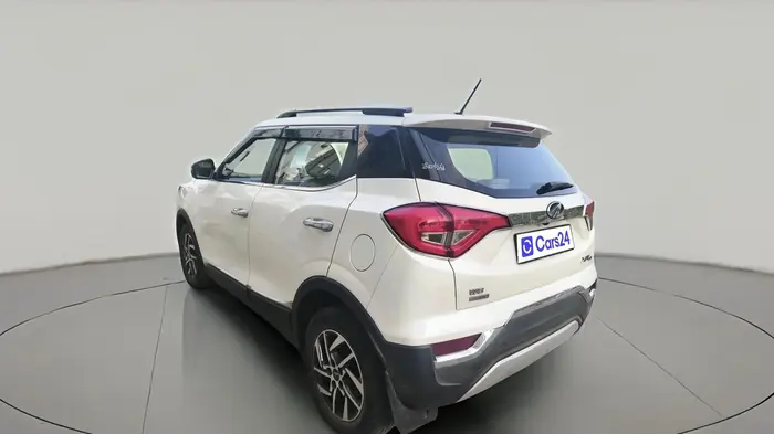 2022 Mahindra XUV300 W8 (O) 1.5 DIESEL AMT, Diesel, Automatic, 54,779 km, exterior