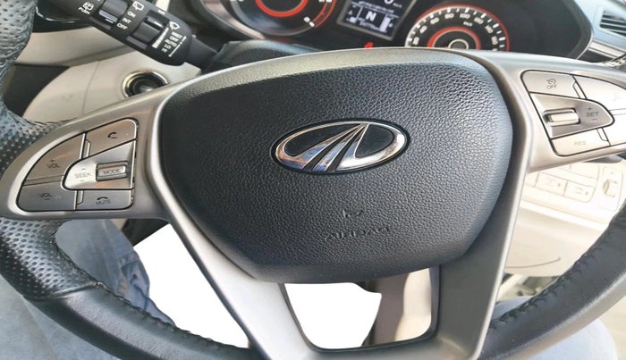 2022 Mahindra XUV300 W8 (O) 1.5 DIESEL AMT, Diesel, Automatic, 54,779 km, interior