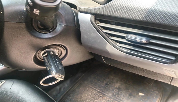 2022 Tata NEXON XM DIESEL, Diesel, Manual, 43,020 km, interior