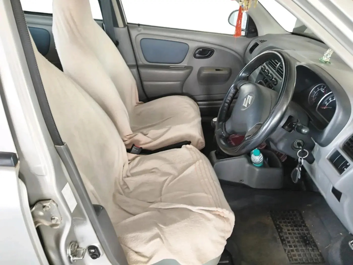 2013 Maruti Alto K10 VXI, Petrol, Manual, 1,03,220 km, interior