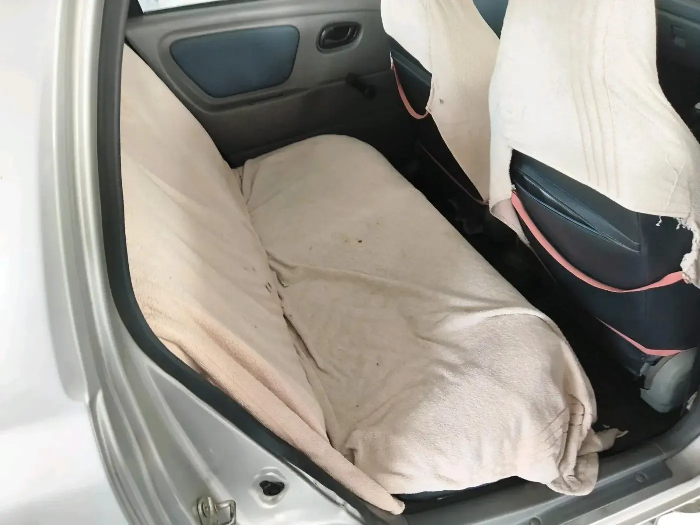 2013 Maruti Alto K10 VXI, Petrol, Manual, 1,03,220 km, interior