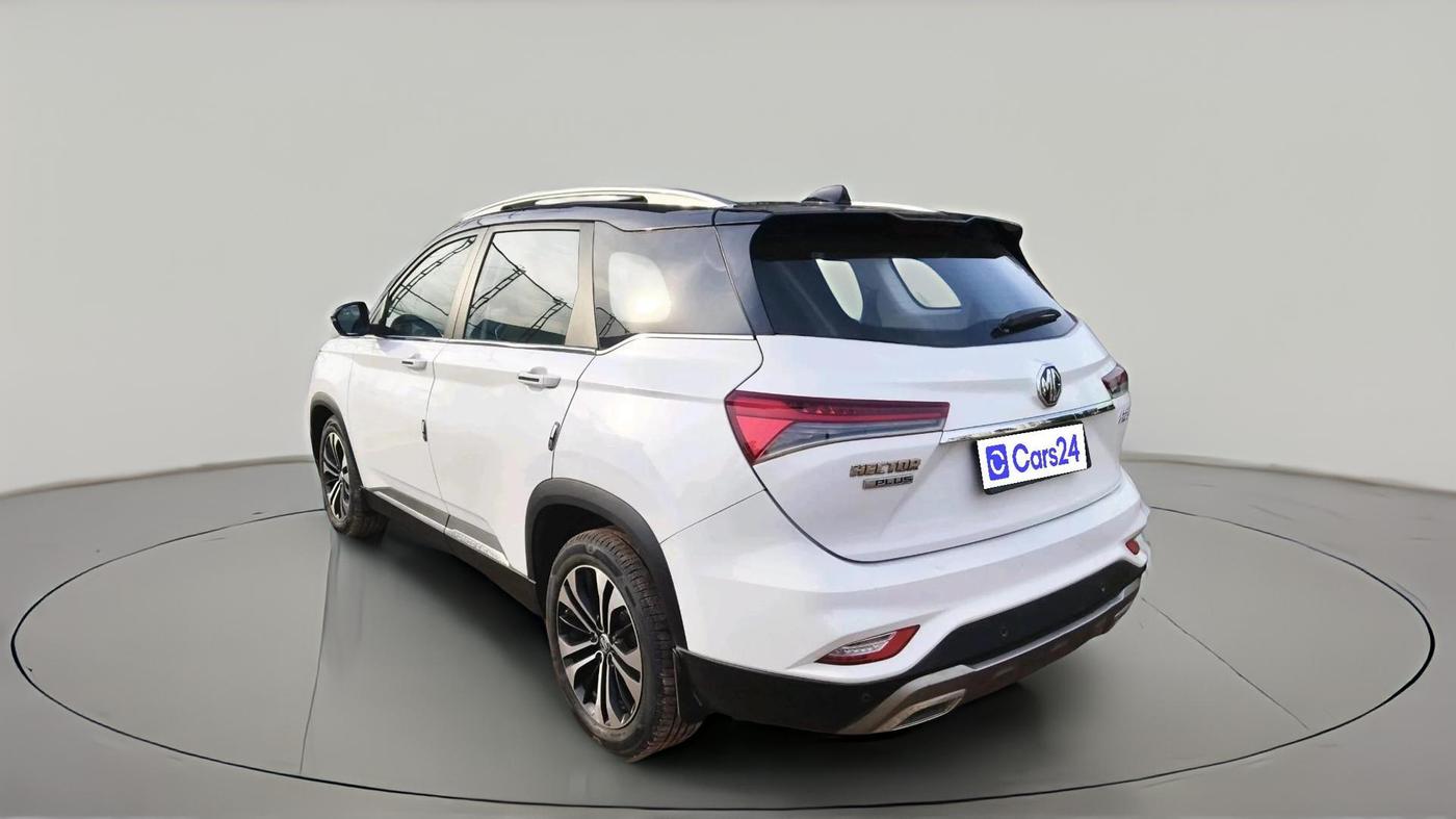 2022 MG HECTOR PLUS SHARP 2.0 DIESEL TURBO MT 6-STR, Diesel, Manual, 1,25,924 km, exterior