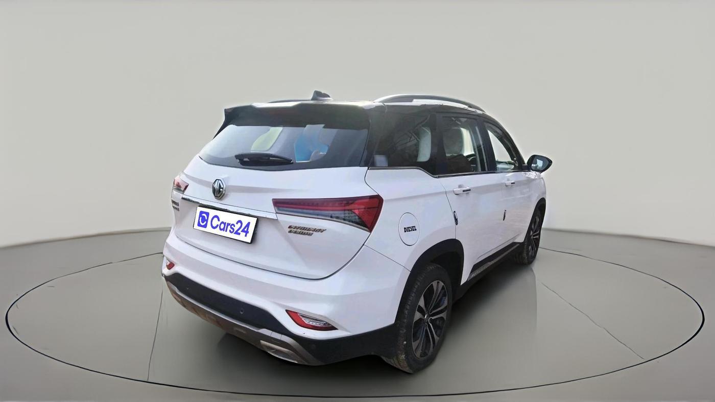 2022 MG HECTOR PLUS SHARP 2.0 DIESEL TURBO MT 6-STR, Diesel, Manual, 1,25,924 km, exterior