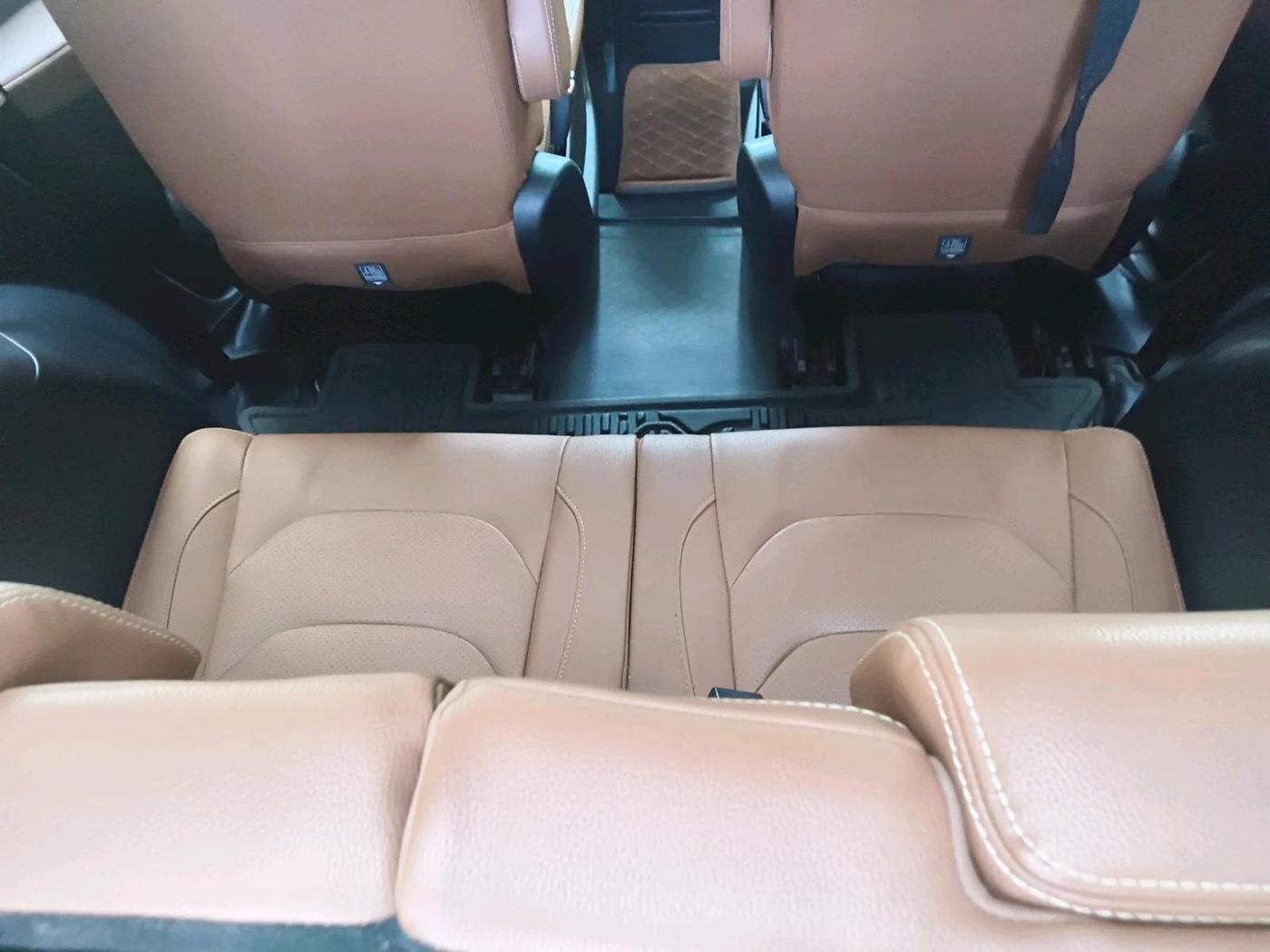 2022 MG HECTOR PLUS SHARP 2.0 DIESEL TURBO MT 6-STR, Diesel, Manual, 1,25,924 km, interior