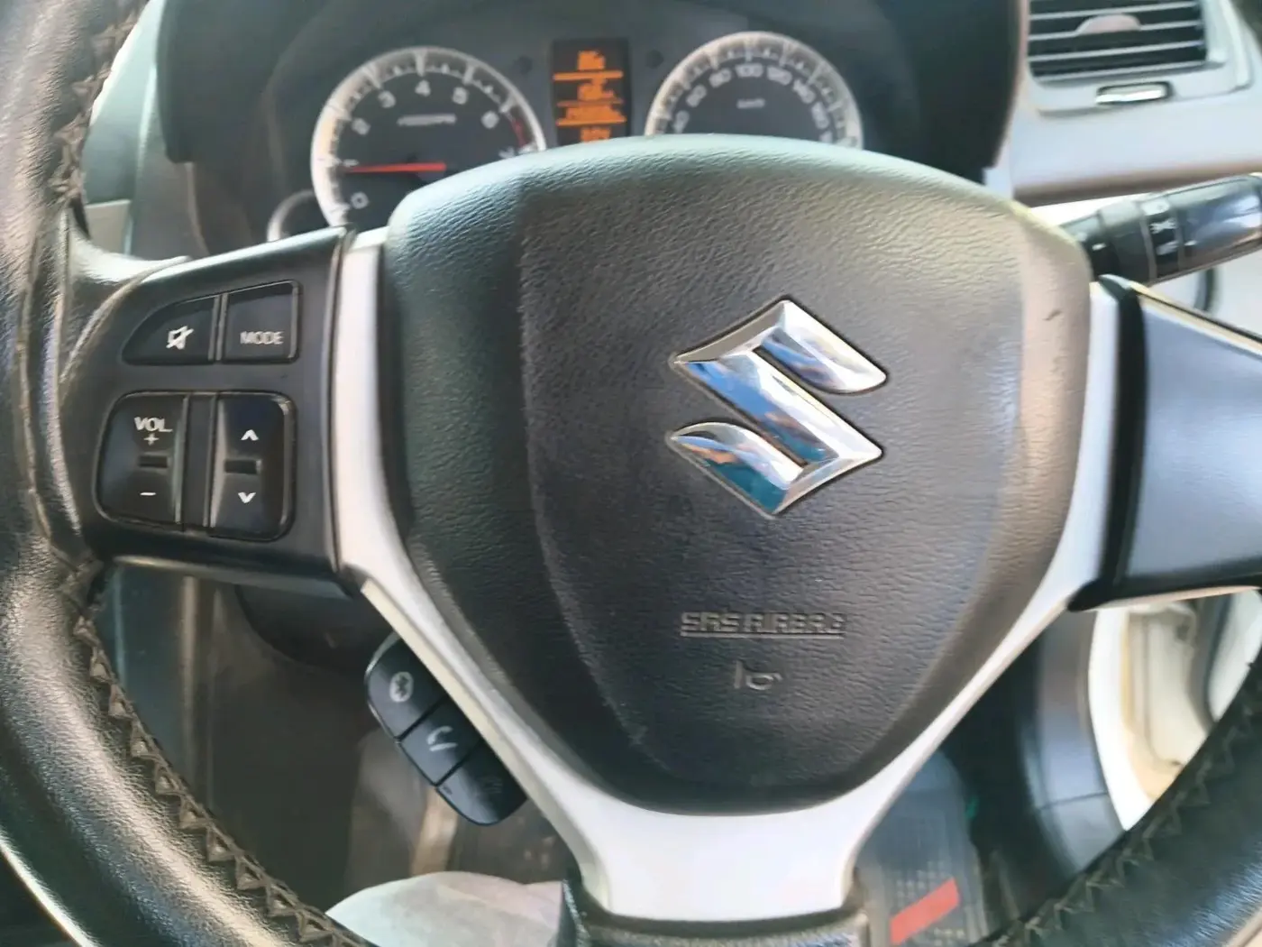 2016 Maruti Swift ZXI, Petrol, Manual, 1,45,858 km, interior