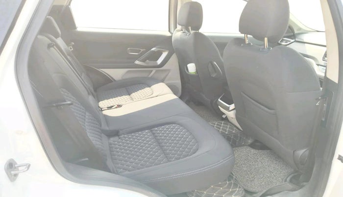 2021 Tata Safari XT, Diesel, Manual, 70,000 km, interior