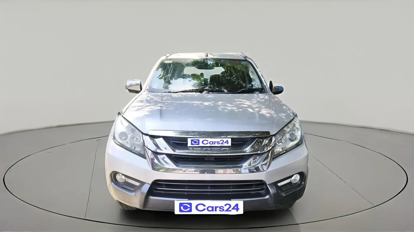 2018 ISUZU MU-X 4x2 AT, Diesel, Automatic, 1,96,536 km, exterior