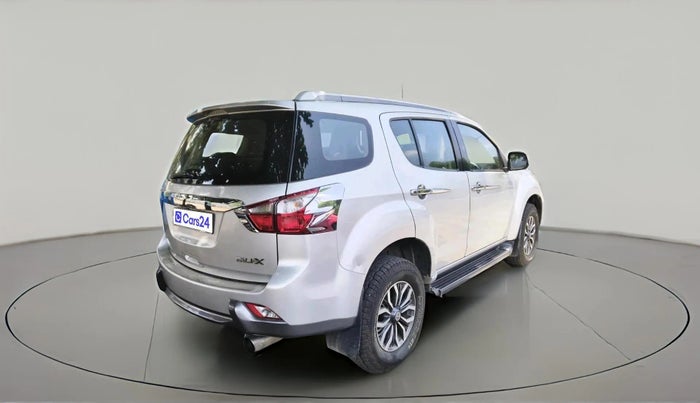 2018 ISUZU MU-X 4x2 AT, Diesel, Automatic, 1,96,536 km, exterior