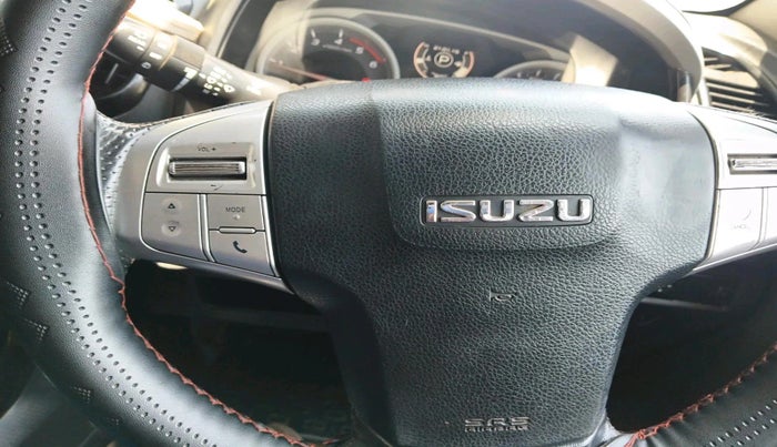 2018 ISUZU MU-X 4x2 AT, Diesel, Automatic, 1,96,536 km, interior