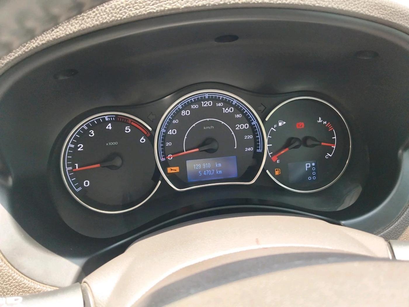 2012 Renault Koleos 4x4 AT, Diesel, Automatic, 1,29,910 km, interior