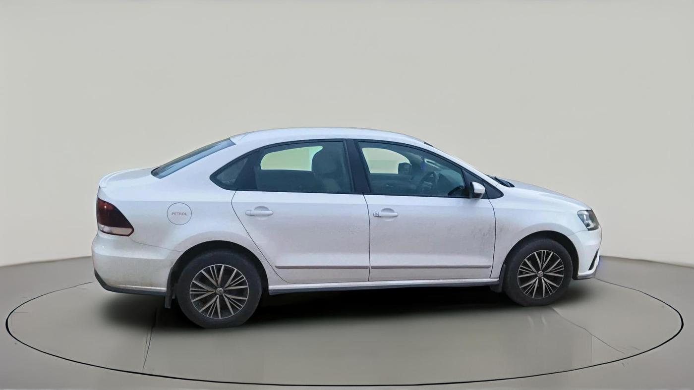 2020 Volkswagen Vento HIGHLINE 1.0L TSI, Petrol, Manual, 62,580 km, exterior