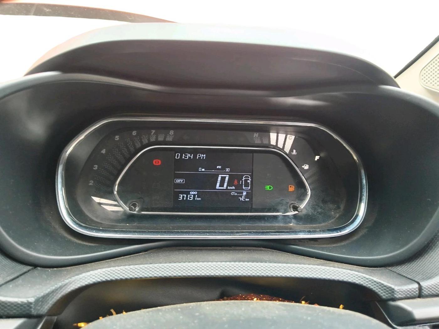 2024 Tata NEXON SMART PLUS S 1.2 REVOTRON, Petrol, Manual, 37,131 km, interior