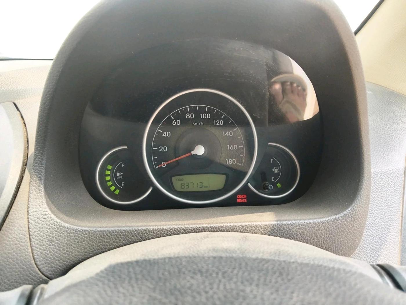 2014 Hyundai Eon MAGNA + LPG, Petrol, Manual, 85,000 km, interior