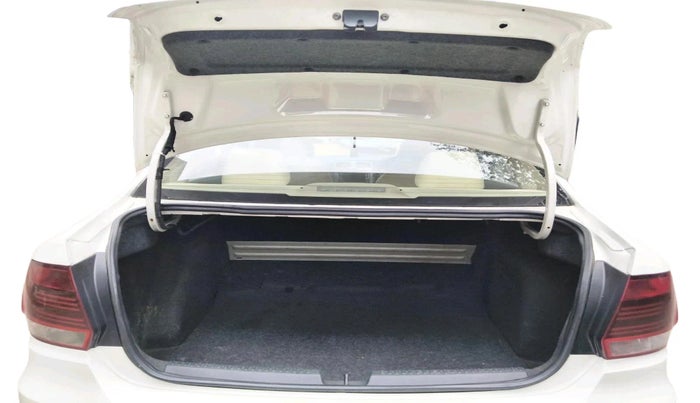 2019 Volkswagen Vento HIGHLINE PLUS 1.5 AT 16 ALLOY, Diesel, Automatic, 1,23,389 km, exterior