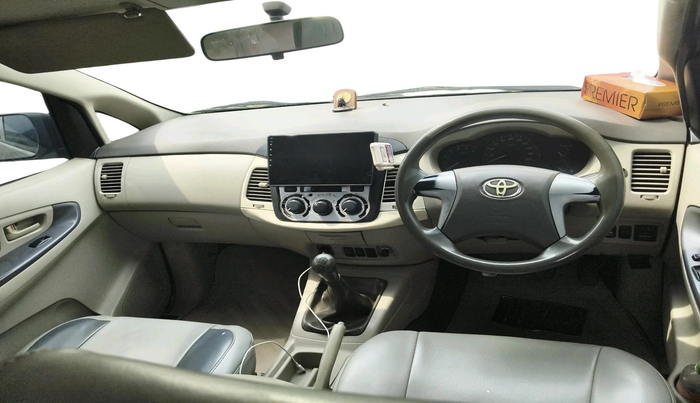 2012 Toyota Innova GX 2.5 7 STR, Diesel, Manual, 1,52,697 km, interior