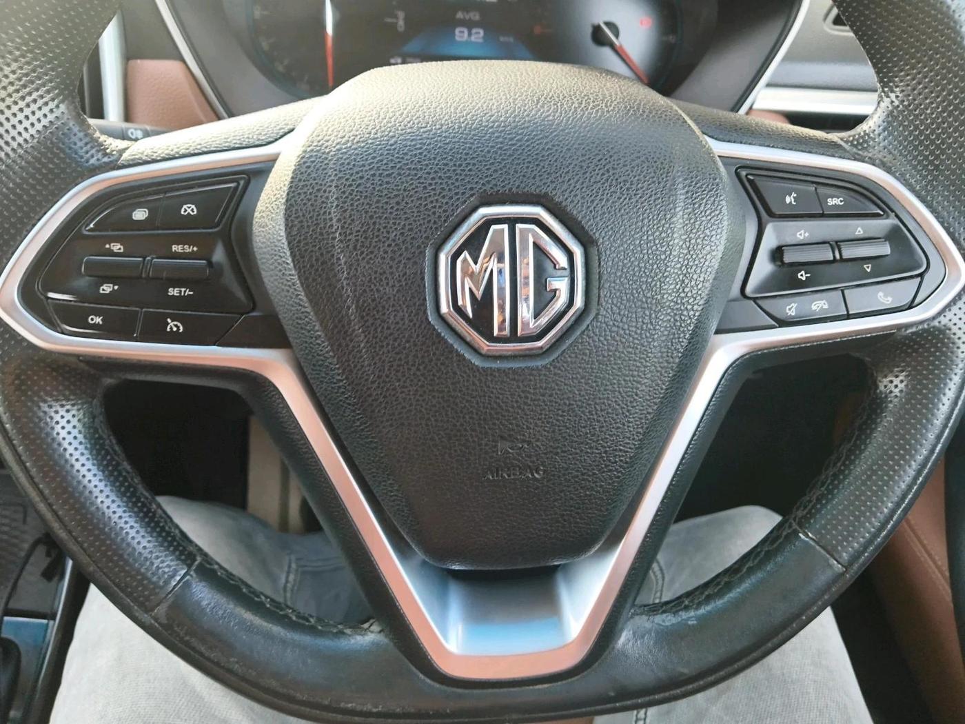 2022 MG HECTOR PLUS SHARP 2.0 DIESEL TURBO MT 6-STR DUAL TONE, Diesel, Manual, 1,52,147 km, interior
