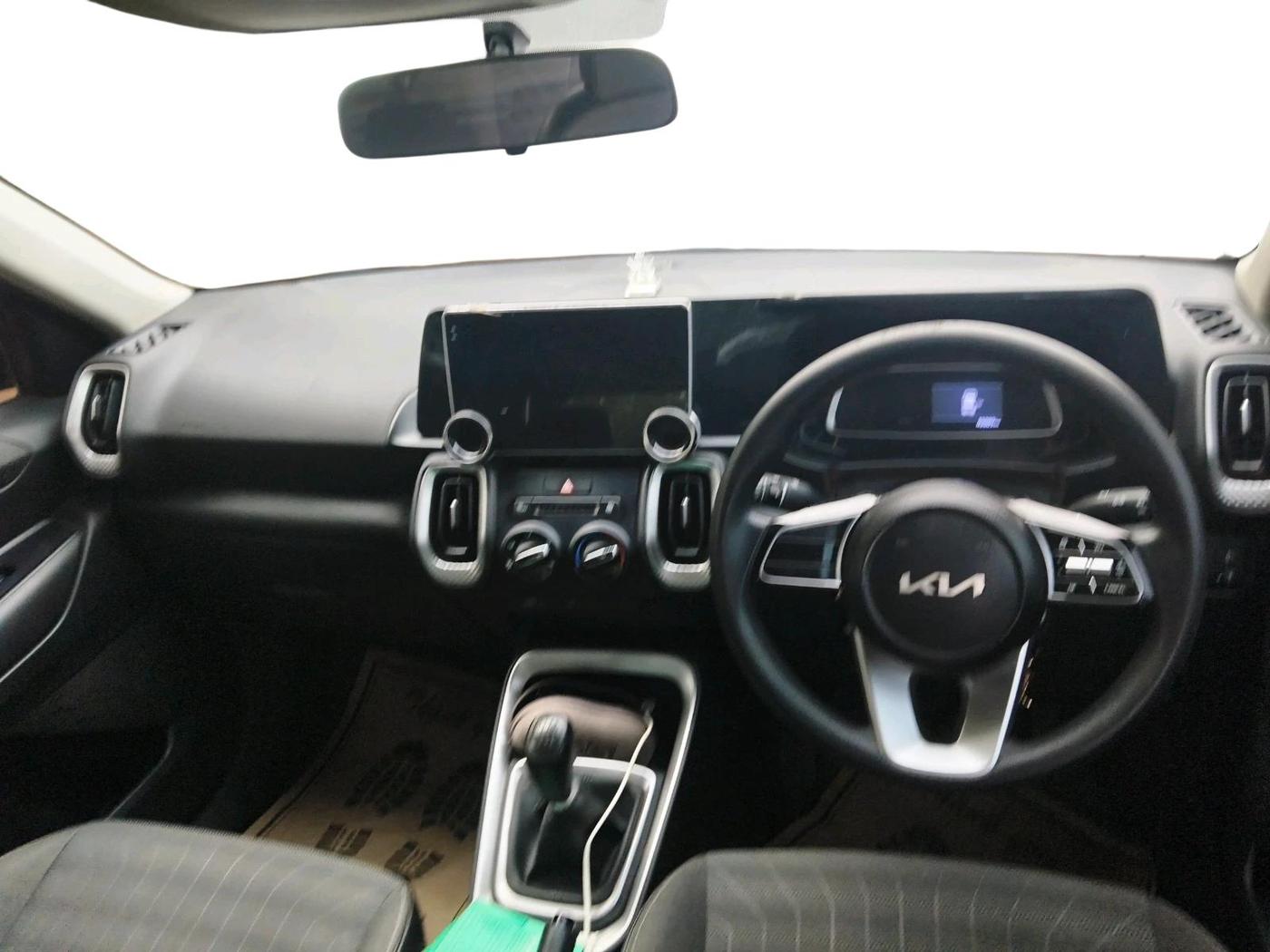 2024 KIA SONET HTE 1.5, Diesel, Manual, 43,889 km, interior