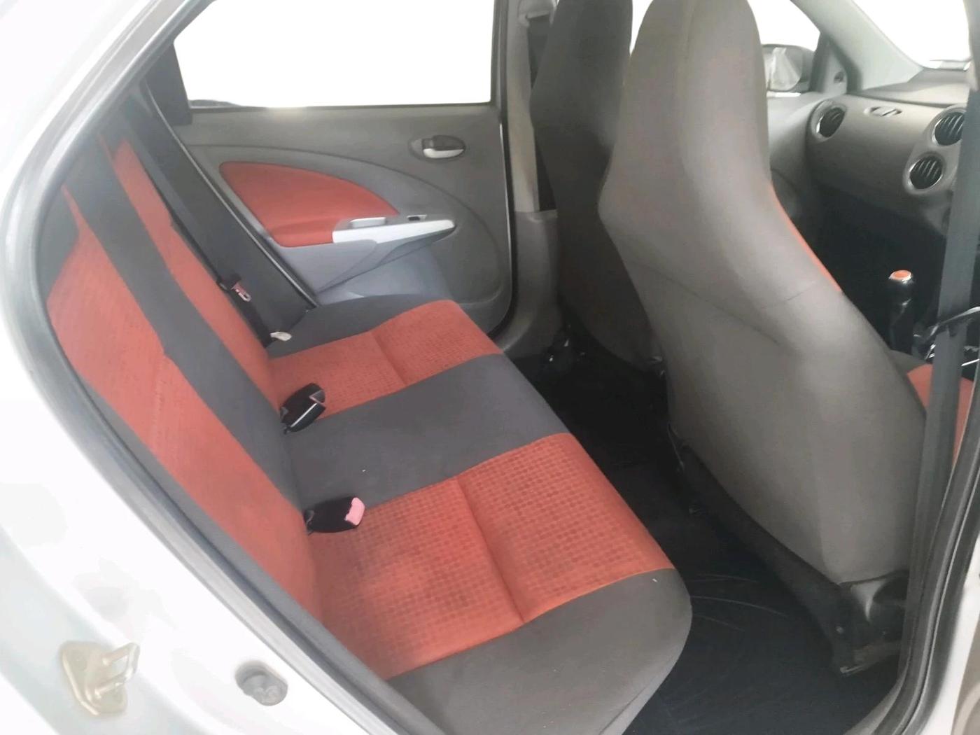 2011 Toyota Etios VX, Petrol, Manual, 68,997 km, interior
