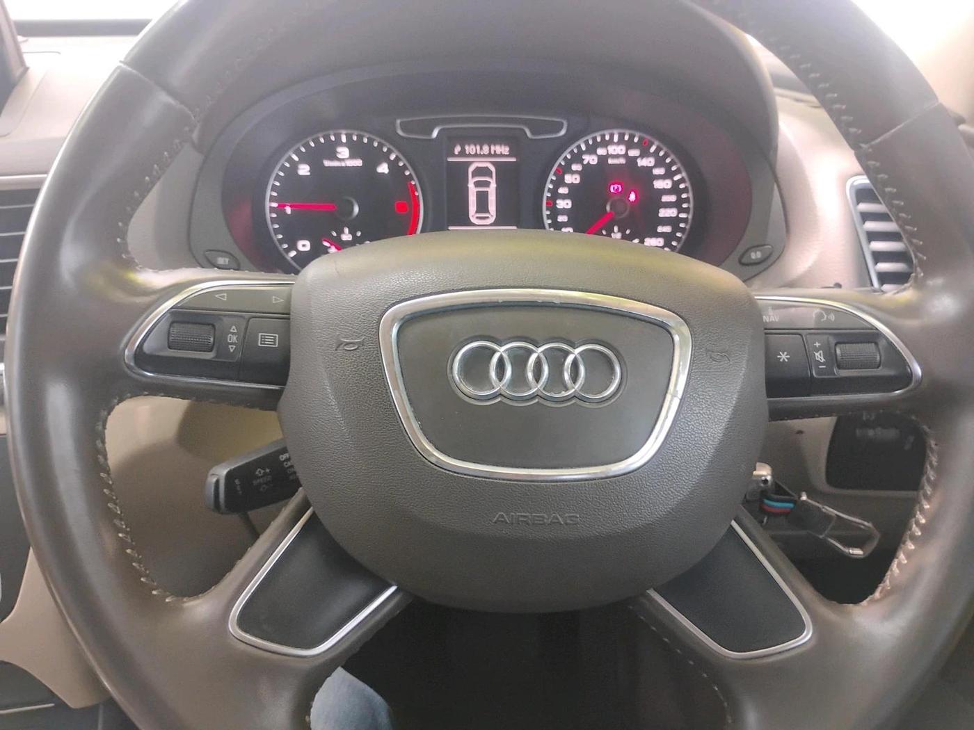 2014 Audi Q3 35 TDI Quattro, Diesel, Automatic, 67,297 km, interior