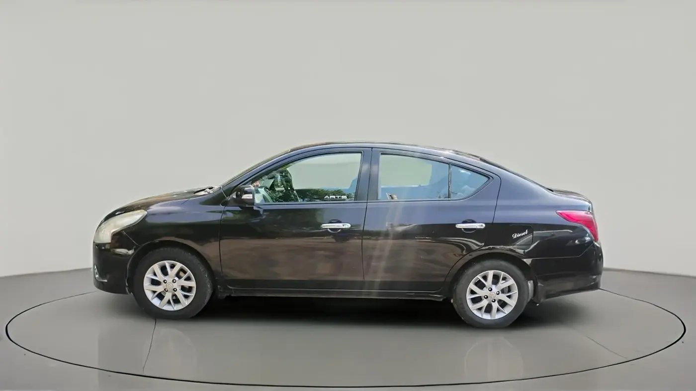 2017 Nissan Sunny XV DIESEL, Diesel, Manual, 1,17,924 km, exterior