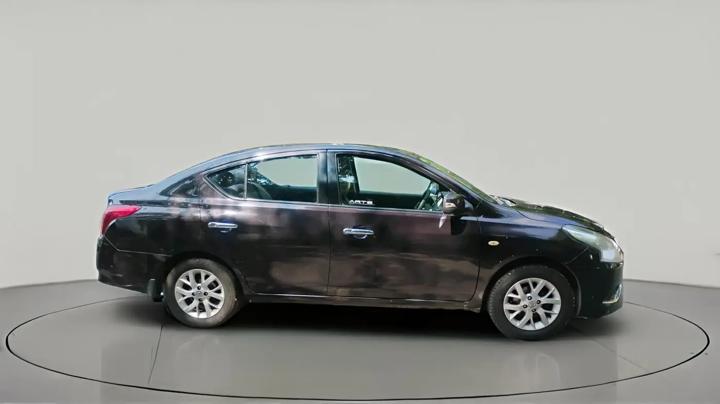 2017 Nissan Sunny XV DIESEL, Diesel, Manual, 1,17,924 km, exterior