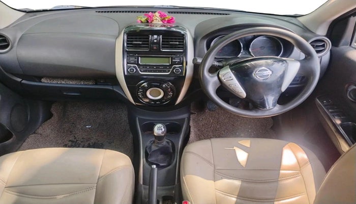 2017 Nissan Sunny XV DIESEL, Diesel, Manual, 1,17,924 km, interior