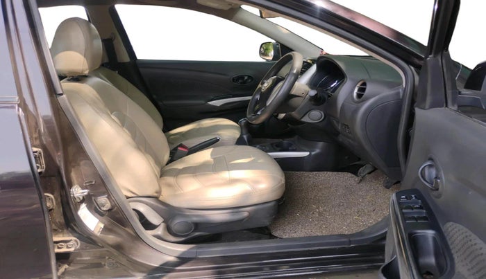 2017 Nissan Sunny XV DIESEL, Diesel, Manual, 1,17,924 km, interior