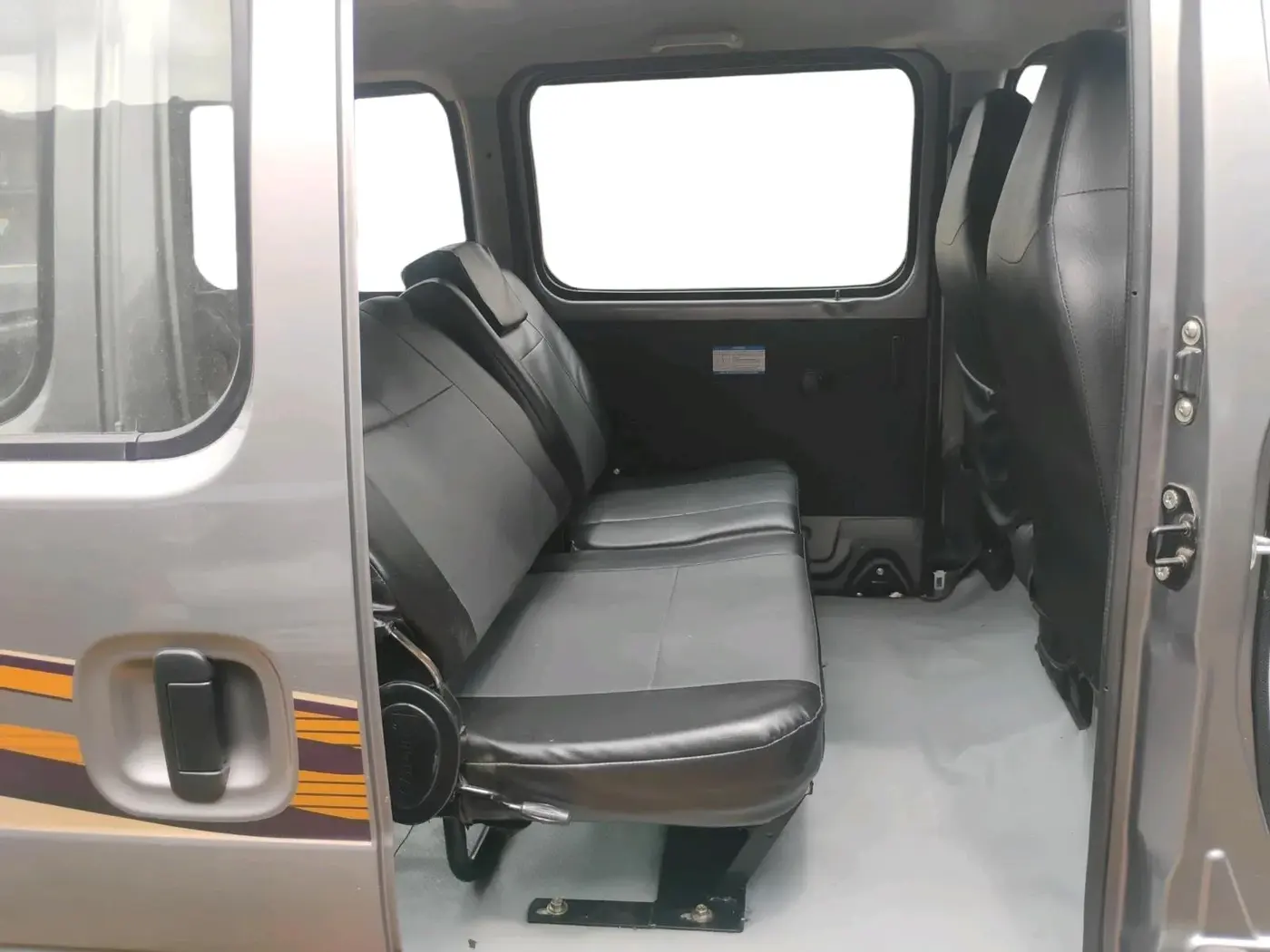 2022 Maruti Eeco 5 STR AC (O), Petrol, Manual, 26,612 km, interior