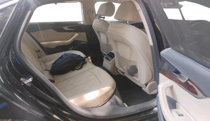 2017 Audi A4 35 TDI Premium Plus, Diesel, Automatic, 1,17,488 km, interior