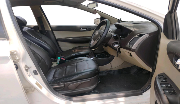 2011 Hyundai i20 ASTA 1.4 CRDI, Diesel, Manual, 2,40,671 km, interior
