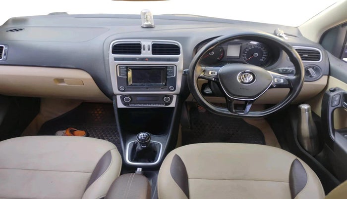 2016 Volkswagen Ameo HIGHLINE1.2L, Petrol, Manual, 41,250 km, interior