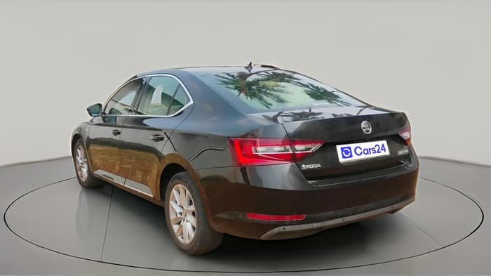 2018 Skoda Superb L&K 1.8 TSI AT, Petrol, Automatic, 86,356 km, exterior