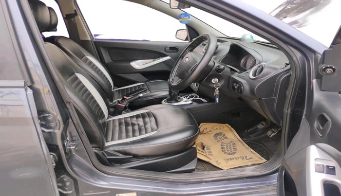2014 Ford Figo ZXI 1.2 PETROL, Petrol, Manual, 1,20,042 km, interior