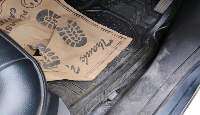 2014 Ford Figo ZXI 1.2 PETROL, Petrol, Manual, 1,20,042 km, interior