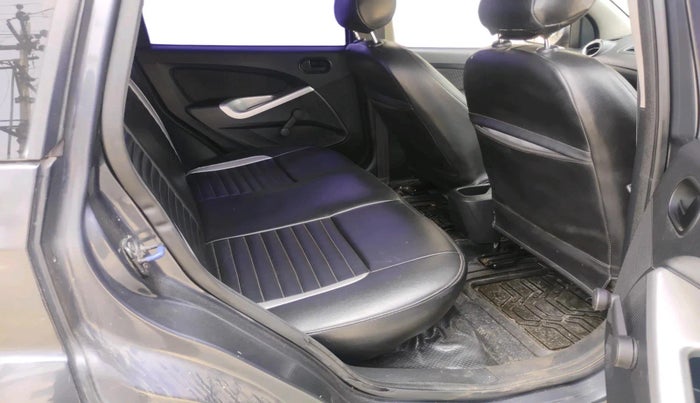 2014 Ford Figo ZXI 1.2 PETROL, Petrol, Manual, 1,20,042 km, interior