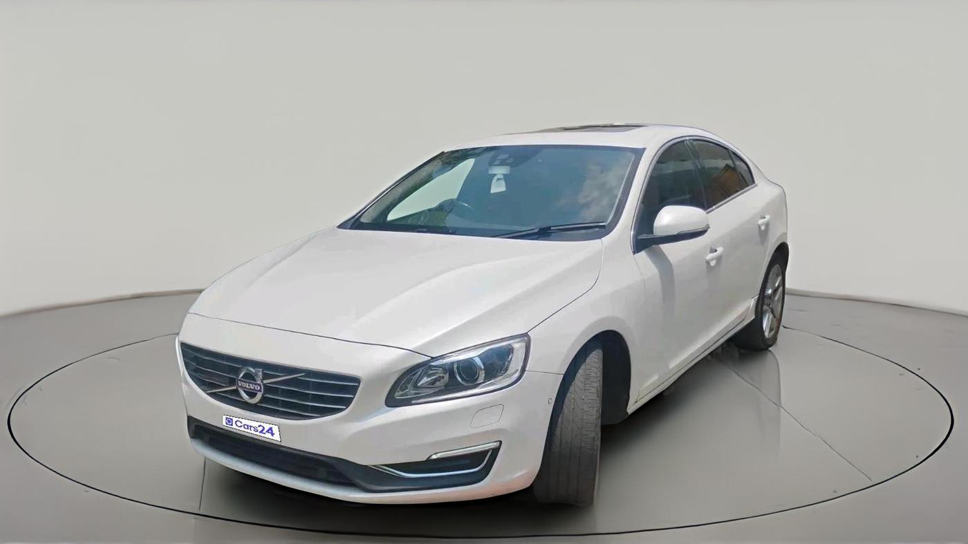2018 Volvo S60 Momentum D4, Diesel, Automatic, 57,331 km, exterior
