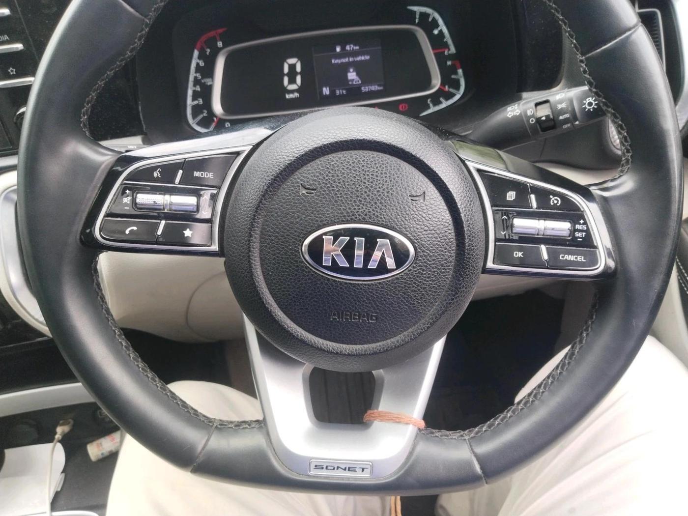2021 KIA SONET HTX 1.0 IMT, Petrol, Manual, 53,743 km, interior