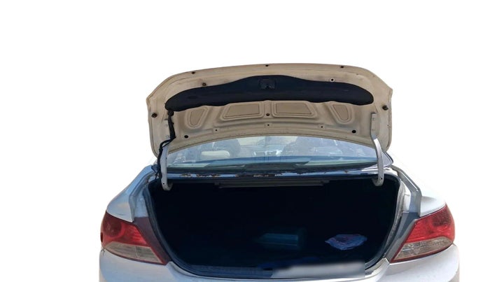 2014 Hyundai Verna FLUIDIC 1.6 CRDI SX, Diesel, Manual, 1,90,722 km, exterior