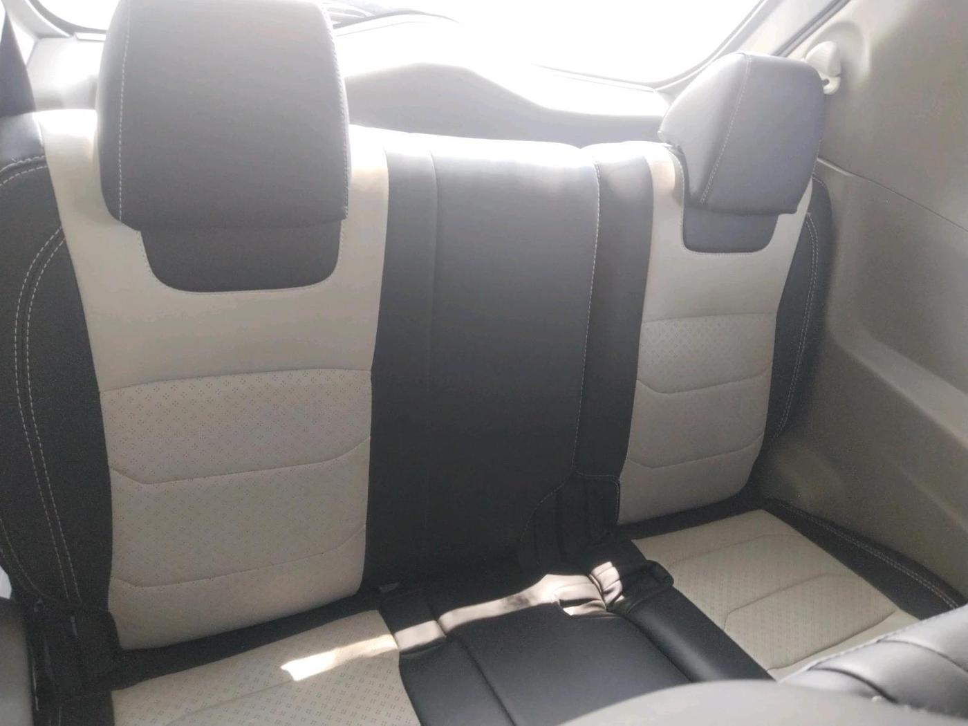 2023 Mahindra MARAZZO M 6 + 8 STR, Diesel, Manual, 32,137 km, interior