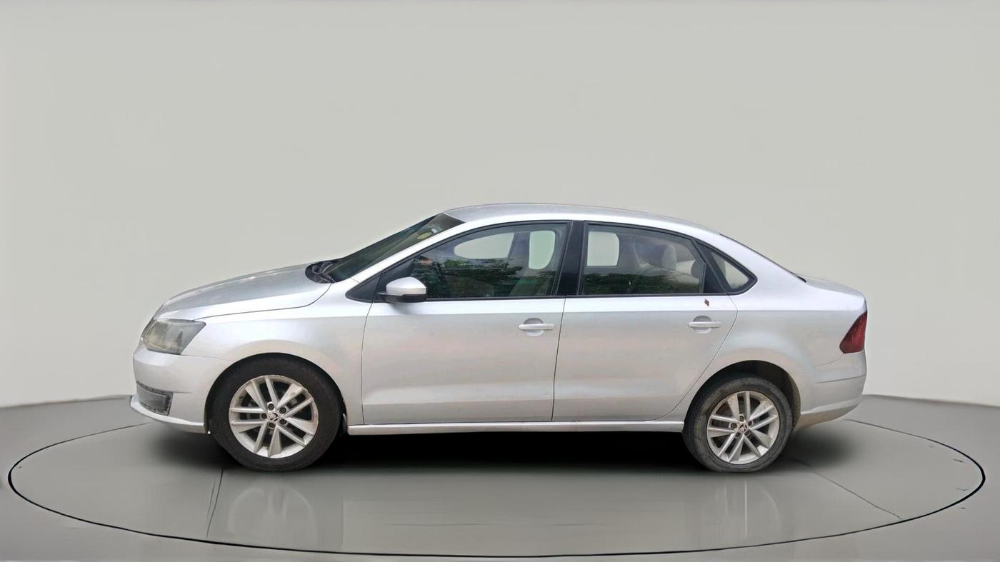 2017 Skoda Rapid STYLE 1.5 TDI AT, Diesel, Automatic, 1,47,037 km, exterior