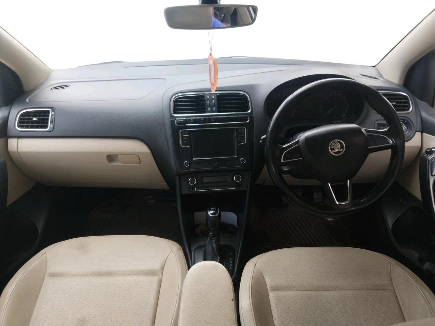 2017 Skoda Rapid STYLE 1.5 TDI AT, Diesel, Automatic, 1,47,037 km, interior