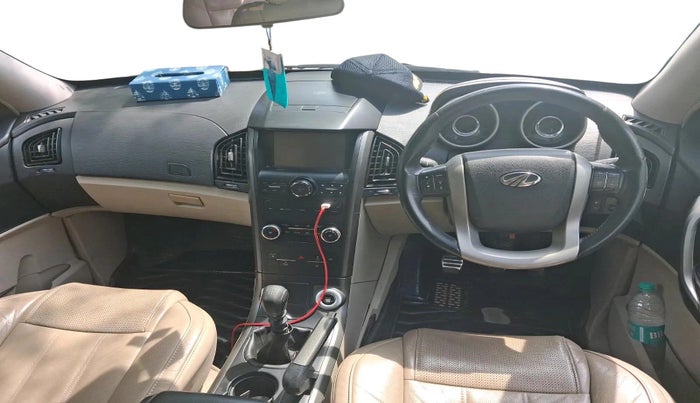 2016 Mahindra XUV500 W10, Diesel, Manual, 98,383 km, interior