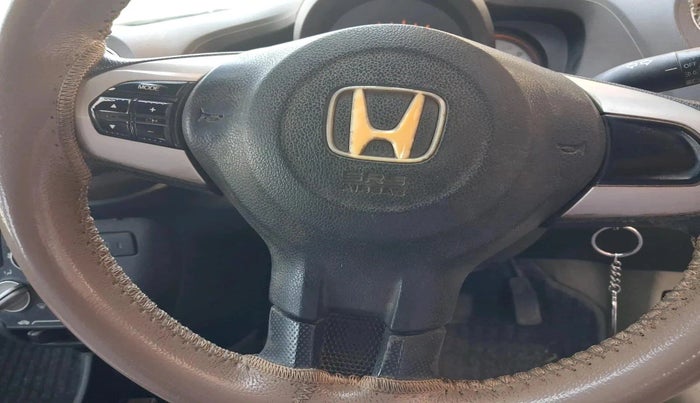 2012 Honda Brio V MT, Petrol, Manual, 1,06,508 km, interior