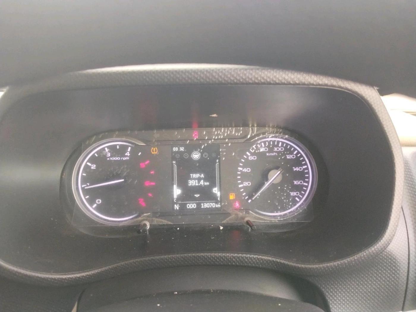2023 Mahindra BOLERO NEO N 8, Diesel, Manual, 13,070 km, interior