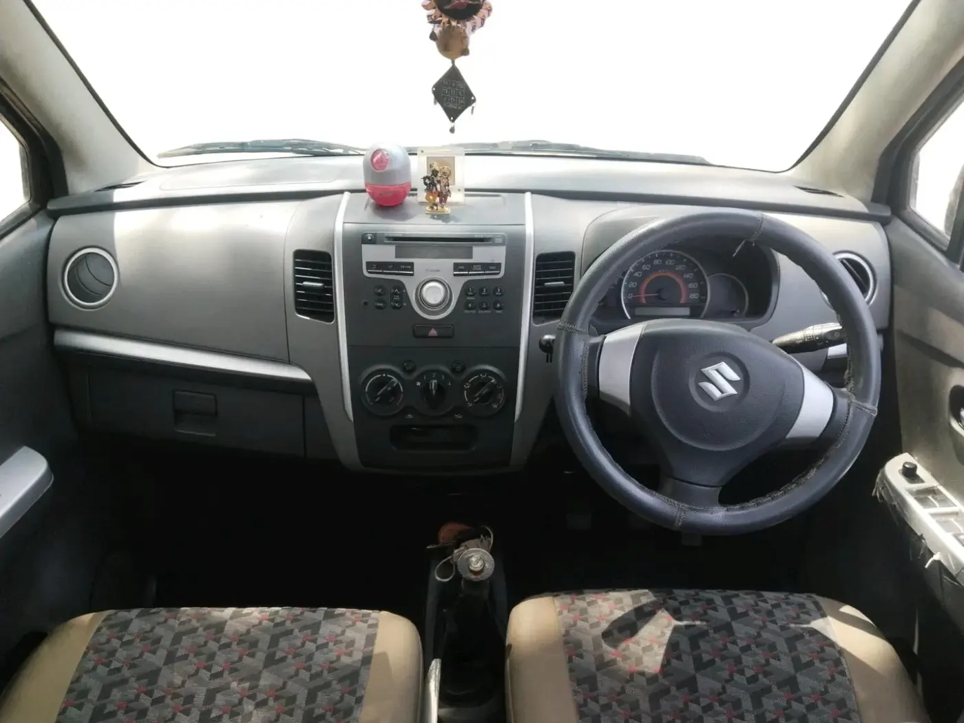 2011 Maruti Wagon R 1.0 VXI, Petrol, Manual, 25,025 km, interior