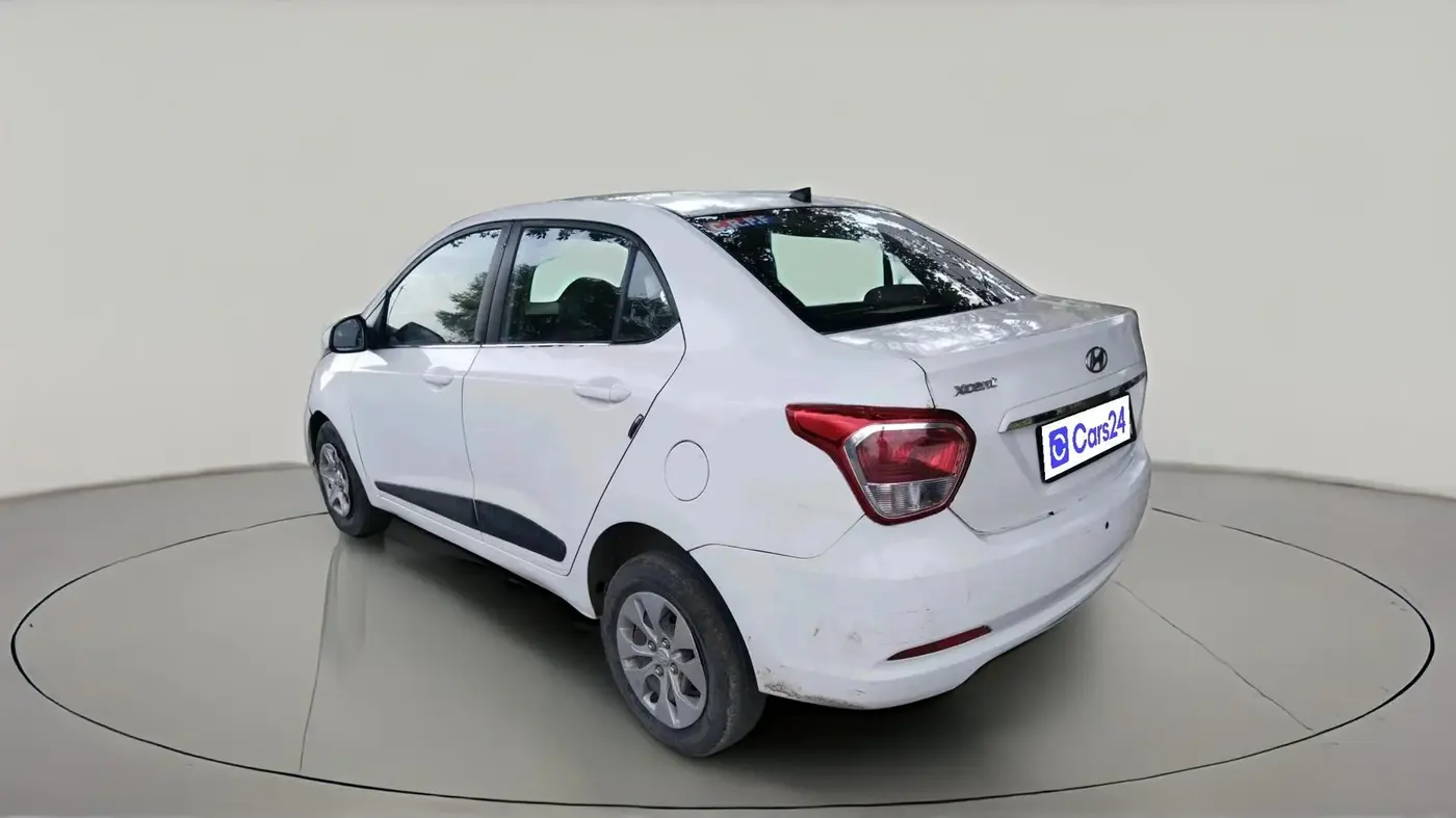 2015 Hyundai Xcent S 1.2, Petrol, Manual, 1,37,951 km, exterior